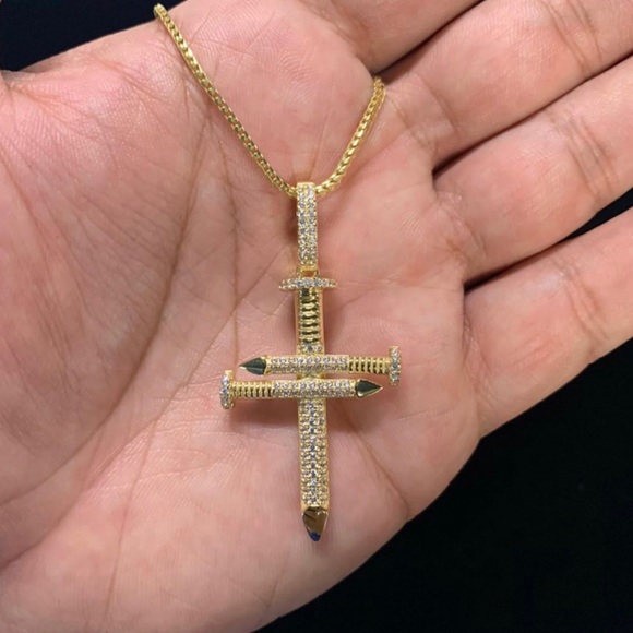 925Sterling Silver BLINK ICED PAVE NAIL CROSS NECK - Picture 2 of 9